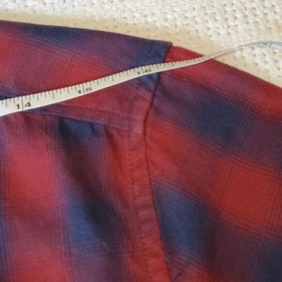 Ben Sherman Logo Long Sleeve Casual Button Down Red & Blue Plaid Sz. M Shirt - Picture 8 of 9